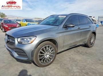 Mercedes GLC C253 2021 Mercedes-Benz GLC 300 2021 2.0 Benzyna 255KM