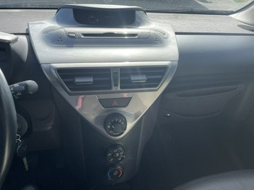 Toyota iQ 1.0 VVT-i 68KM 2009 Toyota iQ Klima, zdjęcie 14