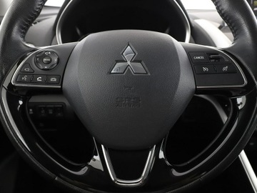 Mitsubishi Eclipse Cross SUV 1.5 T 163KM 2018 Mitsubishi Eclipse Cross PDC Klima auto grzane fot, zdjęcie 20