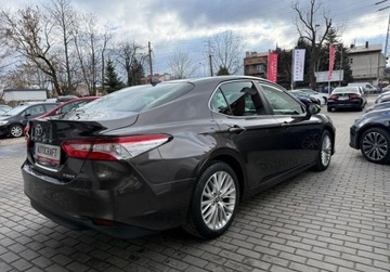 Toyota Camry IX Sedan 2.5 Hybrid Dynamic Force 218KM 2019 Toyota Camry Salon Polska, Serwis ASO, Gwarancja,1 rej III 2020r. 2.5 218KM, zdjęcie 26