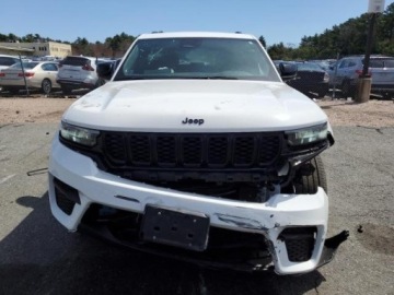 Jeep Grand Cherokee V 2023 Jeep Grand Cherokee Laredo 3.6 Benzyna 293KM, zdjęcie 1