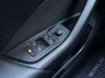 Skoda Octavia IV Liftback 1.5 TSI EVO 150KM 2022 Skoda Octavia 1.5TSI 150KM Ambition l Salon Polska, zdjęcie 16