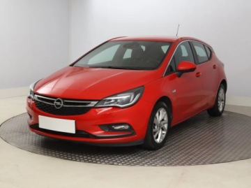 Opel Astra J GTC 1.6 Turbo ECOTEC 200KM 2017 Opel Astra 1.6 T, Salon Polska, Skóra, Klima