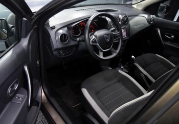 Dacia Sandero II Hatchback 5d Facelifting 0.9 TCe 90KM 2017 Dacia Sandero Stepway Benzyna Klimatyzacja Duze radio Zarejestrowany 90KM, zdjęcie 9