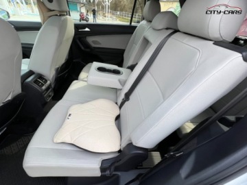 Volkswagen Tiguan II 2019 Volkswagen Tiguan R-line 7 Osobowy Benzyna 2.0 - 203KM Automat Servis, zdjęcie 26
