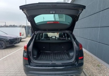 Hyundai Tucson III SUV Facelifting 1.6 T-GDi 177KM 2019 Hyundai Tucson 1.6 T-GDi 177KM wersja N-Line SUN - automat 1.6 Benzyna, zdjęcie 8