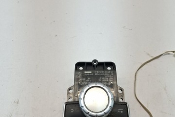 KNOFLÍK ŘÍZENÍ NAVIGACE MERCEDES-BENZ SLK (R172) A1728701258 1.8L