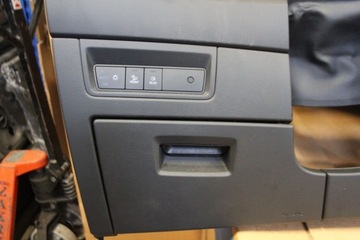 ПРИБОРНАЯ ПАНЕЛЬ VW TOUAREG III 761857003FT В КОМПЛЕКТЕ