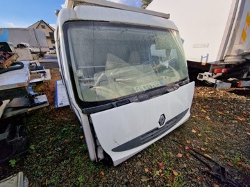 Kabina Renault Midlum 220 (bez foteli, lusterek)