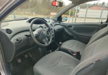 Toyota Yaris I 2003 Toyota Yaris Fajny Stan Brak korozji KLIMA Elektryka Zobacz Benzyna, zdjęcie 14