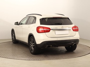 Mercedes GLA I Off-roader 2.0 250 211KM 2014 Mercedes GLA GLA 250 4MATIC, Salon Polska, 4X4, zdjęcie 3