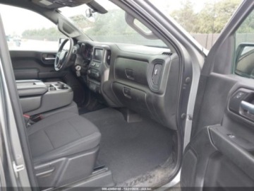 Chevrolet Silverado II 2022 Chevrolet Silverado 1500ltd short bed custom, 2022r., 2.7L 2.7 Benzyna, zdjęcie 9