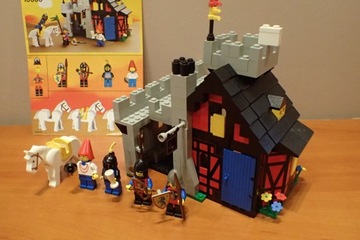 LEGO CASTLE 10000 - Guarded Inn