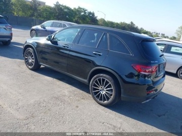 Mercedes GLC C254/X254 2022 Mercedes-Benz GLC 300, 2022r., 4x4, 2.0L 2.0 Benzyna 255KM, zdjęcie 3