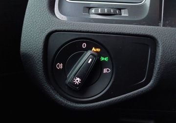 Volkswagen Golf VII Hatchback 3d Facelifting 1.5 TSI BMT 130KM 2019 Volkswagen Golf 1.5 TSI 130KM Trendline SalonPL Serwisowany Iwl. Vat-Marza, zdjęcie 26