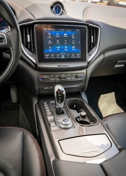 Maserati Ghibli III Sedan 3.0 V6 410KM 2018 Maserati Ghibli Maserati Ghibli 3.0 S 410KM 3.0 Benzyna 410KM, zdjęcie 11