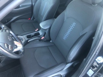 Hyundai i30 III Wagon 1.4 T-GDi 140KM 2018 HYUNDAI i30 1.4 T-GDI AUTOMAT LEDY ALU KAMERA NAVI GRZANE FOTELE KIEROWNICA, zdjęcie 9