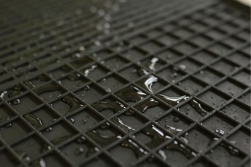 РЕЗИНОВЫЕ КОВРИКИ ПОДДОННИКА MERCEDES C class W201