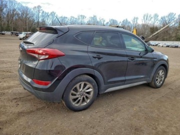 Hyundai Tucson III 2017 Hyundai Tucson 2017 HYUNDAI TUCSON LIMITED 2.0 Benzyna 164KM, zdjęcie 2