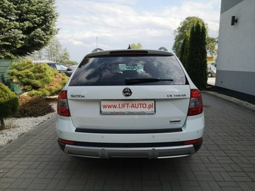 Skoda Octavia III Scout 2.0 TDI 150KM 2016 Škoda Octavia Skoda Octavia 2,0 TDI 150KM Klimatr, zdjęcie 6