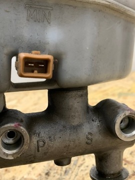 HYUNDAI TUCSON И Усилитель тормозов 58500-2E500