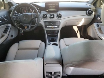 Mercedes GLA I 2018 Mercedes-Benz GLA 2018 MERCEDES-BENZ GLA 250 2.0 Benzyna 221KM, zdjęcie 8