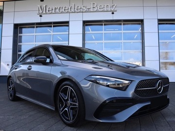 Mercedes Klasa A W177/V177 Hatchback Facelifting 1.3 200 163KM 2025 MERCEDES-BENZ A Klasa 200 AMG Line 1.3 163KM