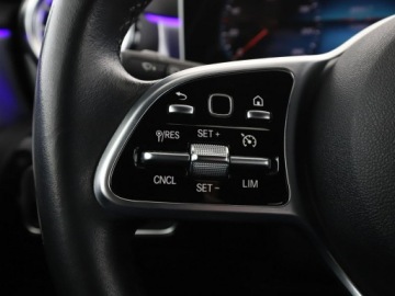 Mercedes Klasa A W177/V177 Hatchback 1.5 180d 116KM 2018 Mercedes A 180 180d Progressive Automat Nawigacja, zdjęcie 32