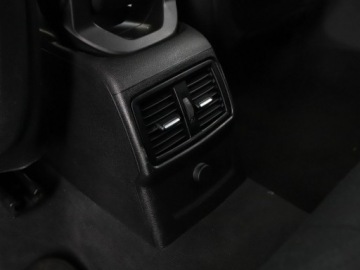 BMW X1 F48 Crossover sDrive18d 150KM 2017 BMW X1 2.0d Automat Advantage Nawigacja Tempomat, zdjęcie 35