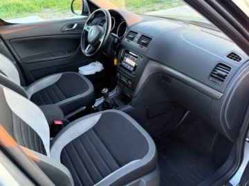Skoda Yeti Outdoor 1.4 TSI 125KM 2016 Skoda Yeti Piekna YETI 1.4benz.125KM 4X4 Parktroniki Grzane Fotele Ksenon, zdjęcie 23