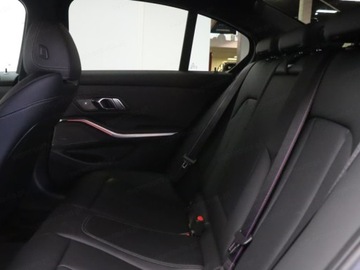BMW Seria 3 G20-G21 Limuzyna 2.0 330e 292KM 2024 BMW Seria 3 330e xDrive Sport Sedan 2.0 (292KM) 2024, zdjęcie 15