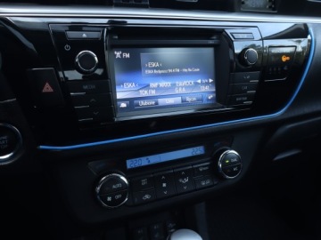 Toyota Corolla X Sedan Facelifting 1.6 Valvematic 132KM 2014 Toyota Corolla 1.6 Valvematic, Salon Polska, GAZ, zdjęcie 11