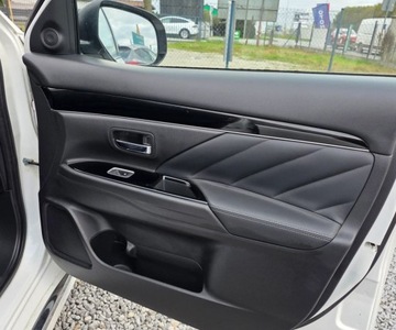Mitsubishi Outlander III 2019 Mitsubishi Outlander Zasieg 60 km Super Stan Gwarancja Mechaniczna Sliczny, zdjęcie 18