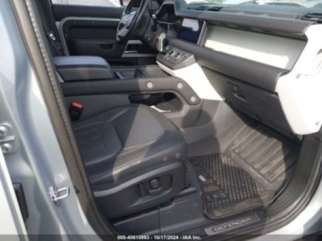 Land Rover Defender IV (L663) 2021 Land Rover Defender 110 x-dynamic hse, 2021r., 4x4, 3.0L 3.0 Benzyna 395KM, zdjęcie 8