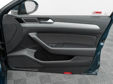 Volkswagen Passat B8 Variant Facelifting 1.5 TSI EVO 150KM 2021 Volkswagen Passat 1.5 TSI Business DSG HAK LED, zdjęcie 28