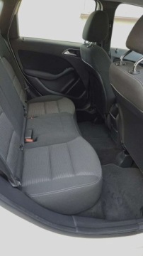 Mercedes Klasa B W246 Sports Tourer Facelifting 1.5 180 d 109KM 2018 Mercedes-Benz Klasa B 1.5 diesel 109 KM NAVI klimatronic zarejestrowany 49, zdjęcie 15