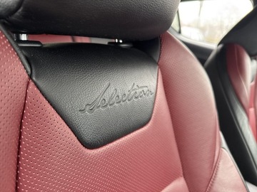 Toyota C-HR I Crossover 1.8 Hybrid 122KM 2018 Toyota C-HR 1.8 Hybrid Selection Toyota C-HR Hybri, zdjęcie 11