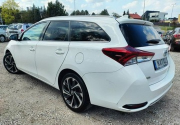 Toyota Auris II 2016 Toyota Auris Automat Super stanTylko 84.000km Zarejestrowany 1.2 Benzyna, zdjęcie 3