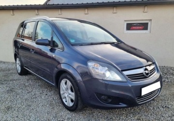 Opel Zafira B 1.8 ECOTEC 140KM 2007 Opel Zafira SLICZNA 1.8 Benzyna BOGATA WERSJA Oryginal WYJATKOWA Zadbana 2, zdjęcie 4