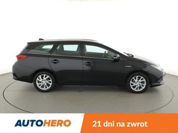 Toyota Auris II Touring Sports Facelifting 1.8 Hybrid 136KM 2017 Toyota Auris hybryda kamera tempomat Bluetooth, zdjęcie 8