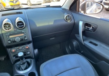 Nissan Qashqai I Crossover 2.0 140KM 2010 Nissan Qashqai2 panorama 7- osobowy 2.0 Benzyna 141KM, zdjęcie 21