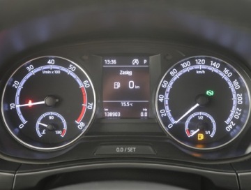 Skoda Fabia III Hatchback Facelifting 1.0 TSI 110KM 2019 Skoda Fabia 1.0 TSI, DSG, Klima, Klimatronic, zdjęcie 10