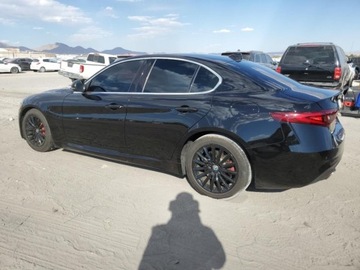 Alfa Romeo Giulia II Sedan Facelifting 2.0 Turbo 280KM 2021 Alfa Romeo Giulia Sport, 2021r., 2.0L 2.0 Benzyna 280KM, zdjęcie 3