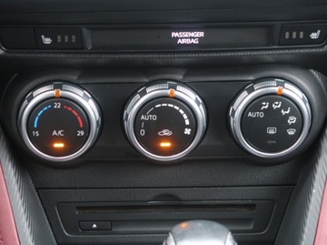 Mazda CX-3 Crossover 2.0 SKY-G i-ELOOP 150KM 2015 Mazda CX-3 2.0 Skyactiv-G, Salon Polska, 4X4, zdjęcie 12