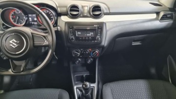 Suzuki Swift VI Hatchback 1.2 DualJet SHVS 90KM 2020 Suzuki Swift 1,2 DualJet SHVS, Hybrid 90 KM, 71 Tys.km, Gwarancja 1.2 90KM, zdjęcie 12