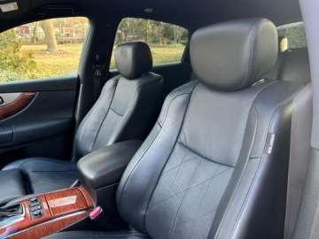 Infiniti QX70 3.7 V6 320KM 2017 Infiniti QX70 S Premium 3.7 V6 320KM | PO REMONCIE, zdjęcie 29