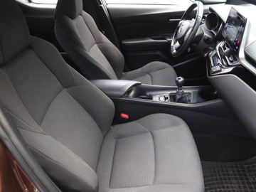 Toyota C-HR I Crossover 1.2L Turbo 116KM 2017 Toyota C-HR 1.2 Turbo, Salon Polska, zdjęcie 8