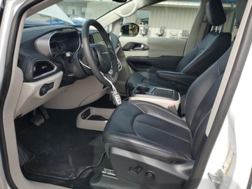 Chrysler Pacifica II 2024 Chrysler Pacifica Touring L 2024 3.6L 3.6 Benzyna 287KM, zdjęcie 7