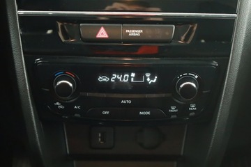 Suzuki Vitara III SUV Facelifting 1.0 BoosterJet 111KM 2018 Suzuki Vitara 1.0 BoosterJet, Salon Polska, zdjęcie 9