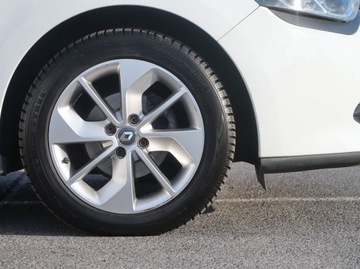 Renault Clio IV Hatchback 5d ENERGY TCe 99g 90KM 2016 Renault Clio 0.9 TCe, Salon Polska, Navi, Klima, zdjęcie 12